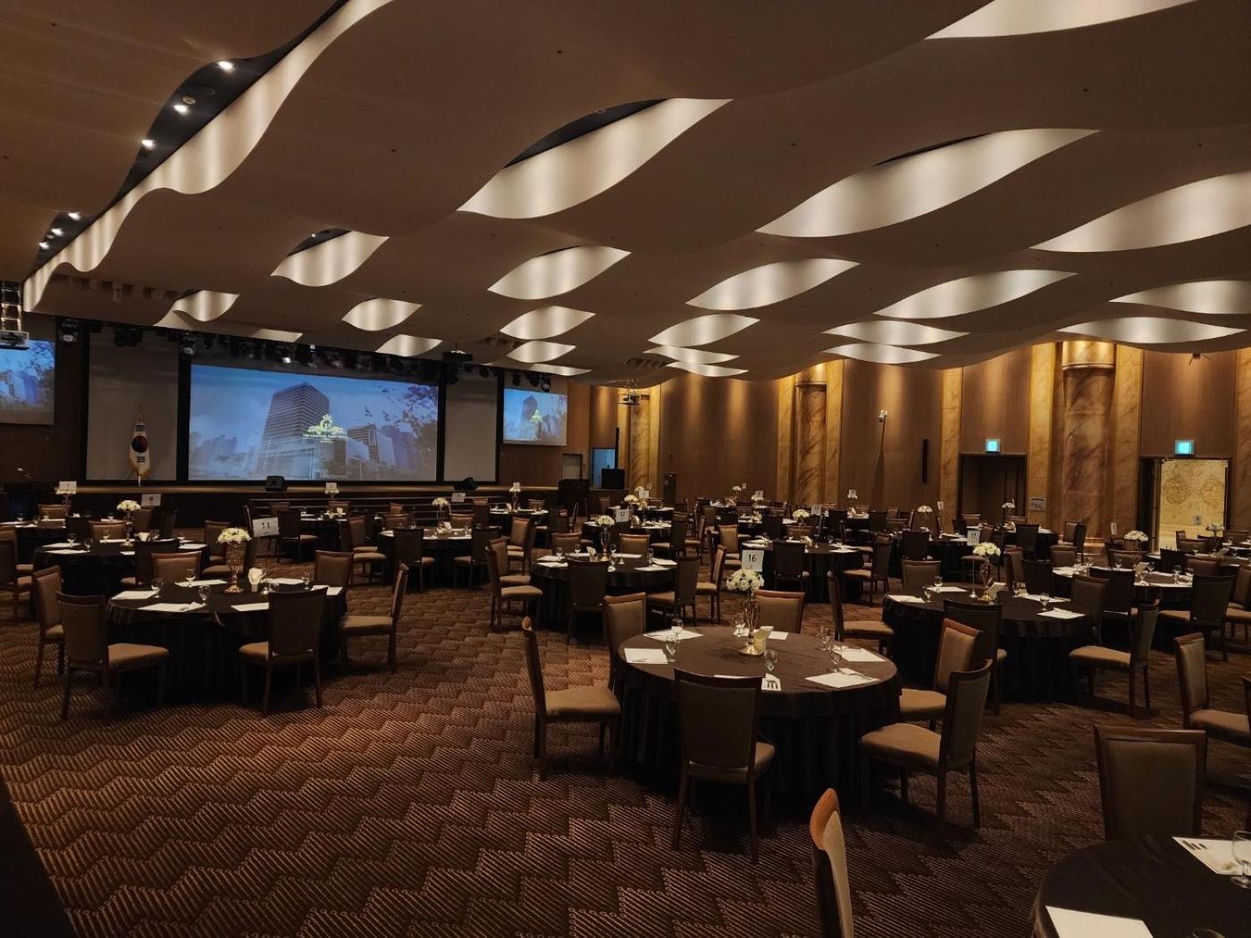 Songdo Central Park Hotel Incheon Exterior photo
